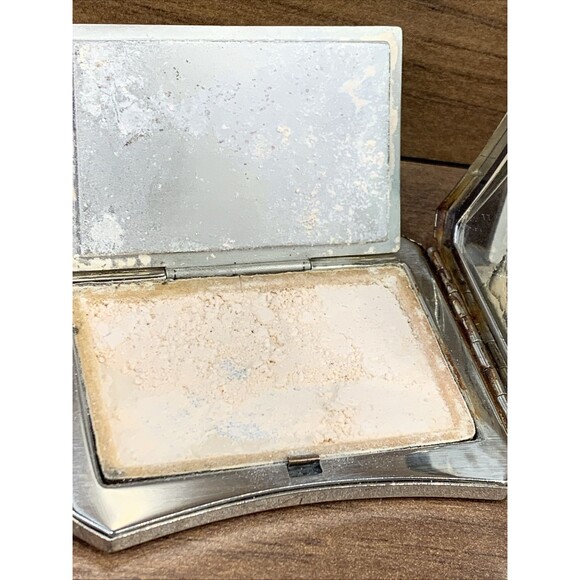 VINTAGE VANITY POWDER COMPACT SILVER CASE, PATENT 1802796 MADE IN USA - Picture 8 of 8
